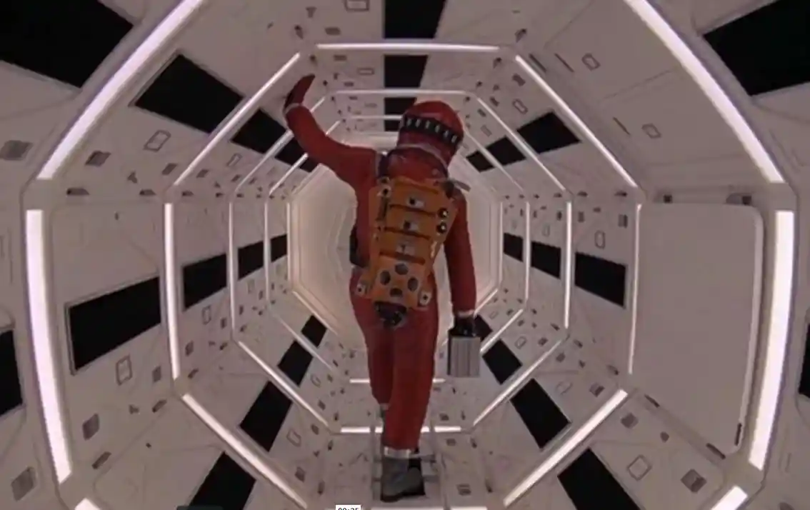 Kubrick // One-Point Perspective