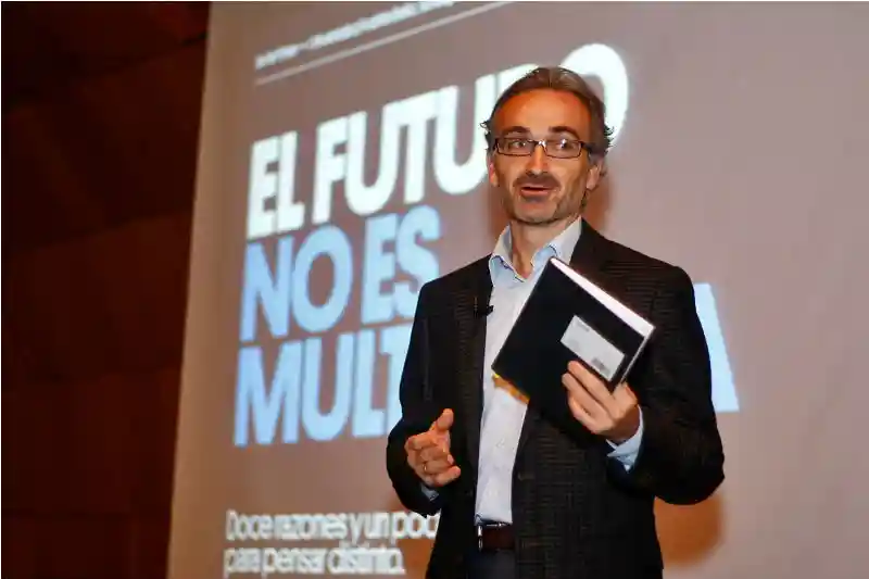 Campus Creativo realizó el Seminario “Diseño Editorial y Futuro de los Medios”
