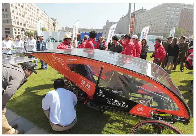 Veló (CIS Diseño UNAB) aprueba la clasificación en Carrera Solar de Atacama