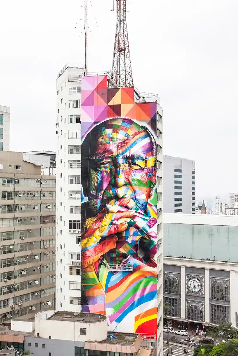 Mural tributo a Oscar Niemeyer