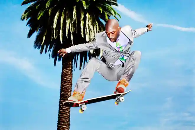Skate y fashion en “Playboy’s Poolside Shoot”