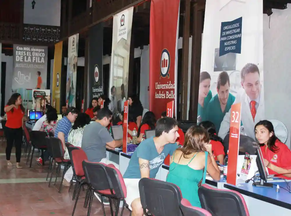 Tercer día de Feria de Postulación UNAB 2014