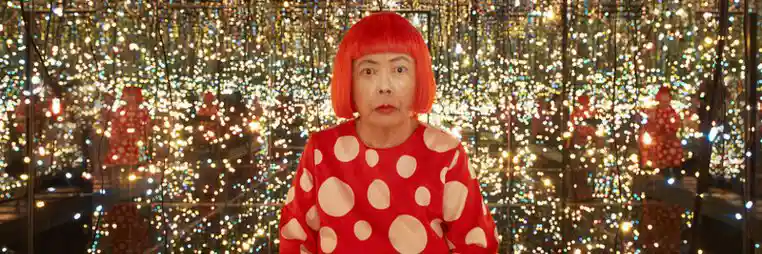Gira retrospectiva de Yayoi Kusama finaliza en Santiago