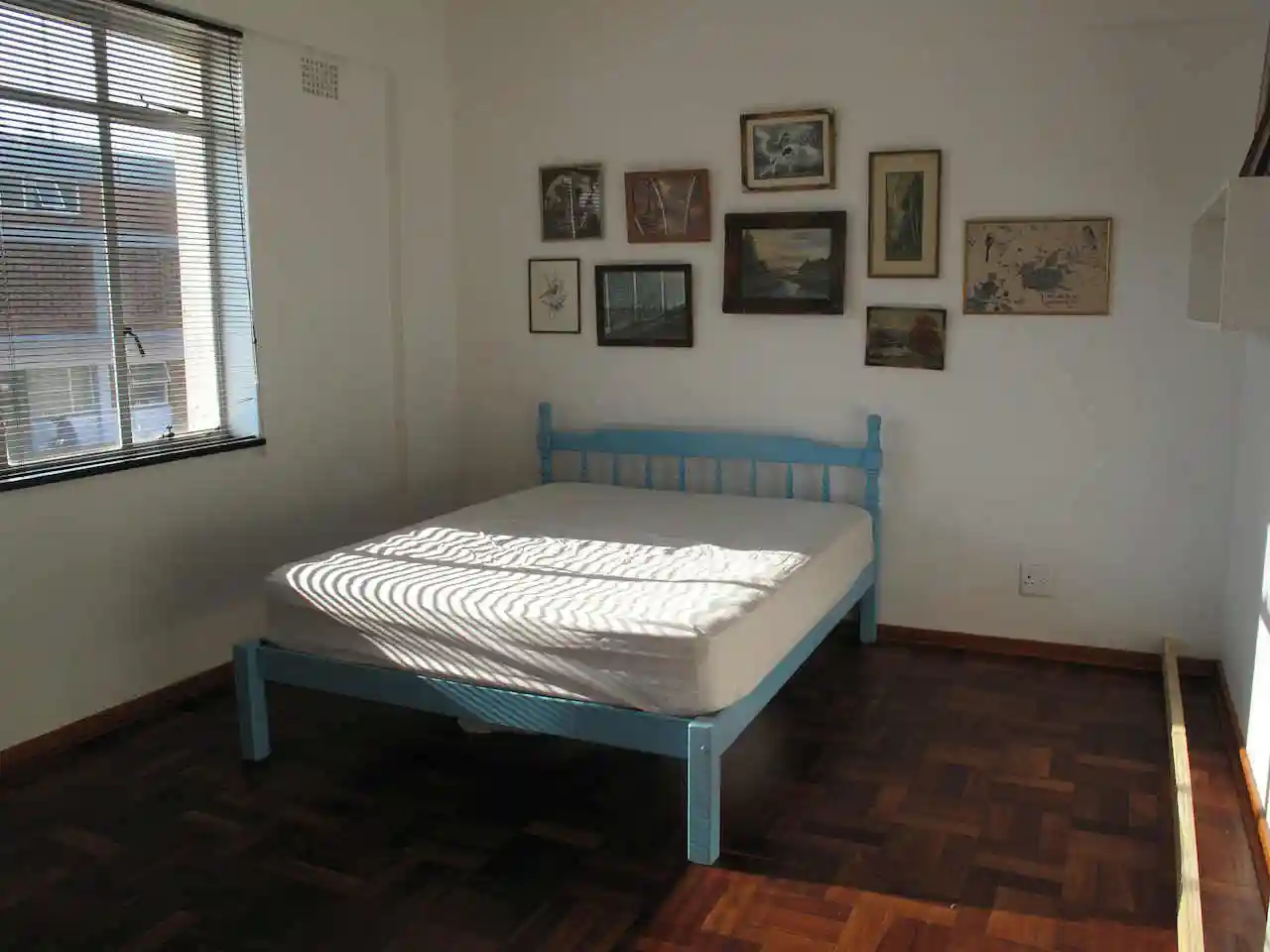 Convirtió su pequeña habitación en el lugar más espectacular que hayas visto