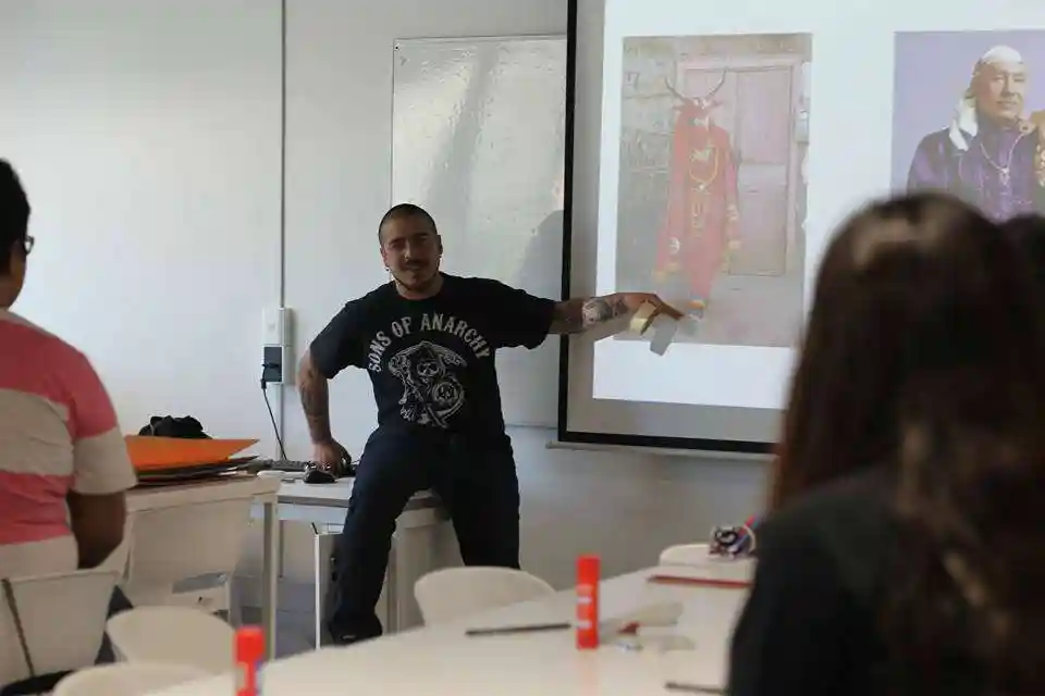 Charla diseñador gráfico Gonzalo Osorio