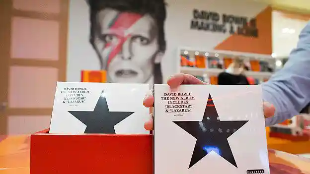 «Blackstar», el estremecedor álbum que David Bowie lanzó 3 días antes de morir