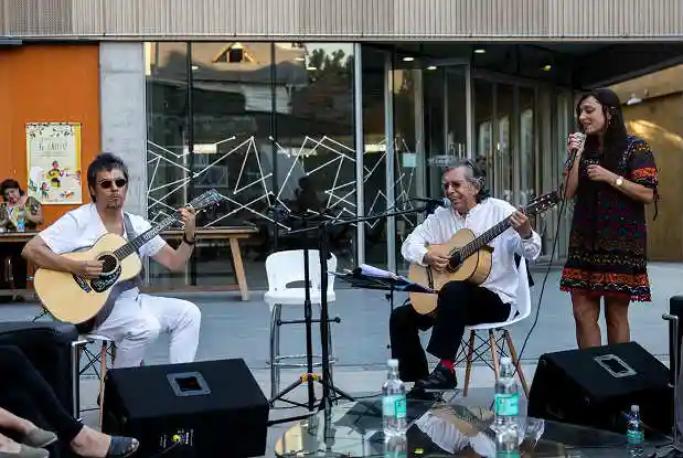 Ángel Parra Padre y Javiera Parra en Campus Creativo