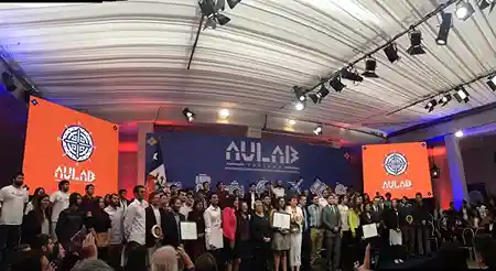 Docentes y alumno de Campus Creativo UNAB integran proyectos ganadores de concurso de innovación AULAB