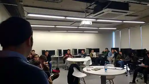 Taller Transmedial de periodismo: Presente y futuro de los medios según Federico Willoughby