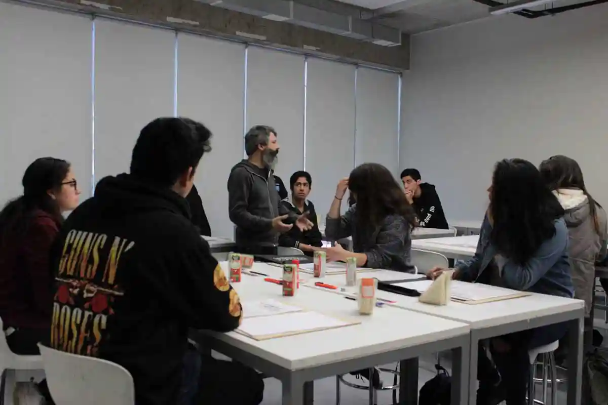 Workshop Diseño Gráfico: Pimp my zine!