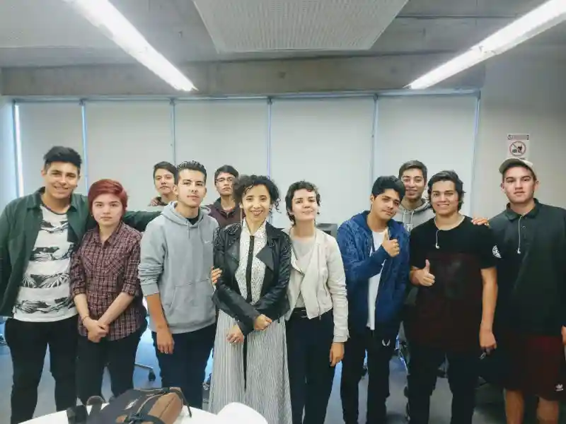 Invitada a taller Transmedial de Periodismo:  Rosa Damiani, productora de televisión