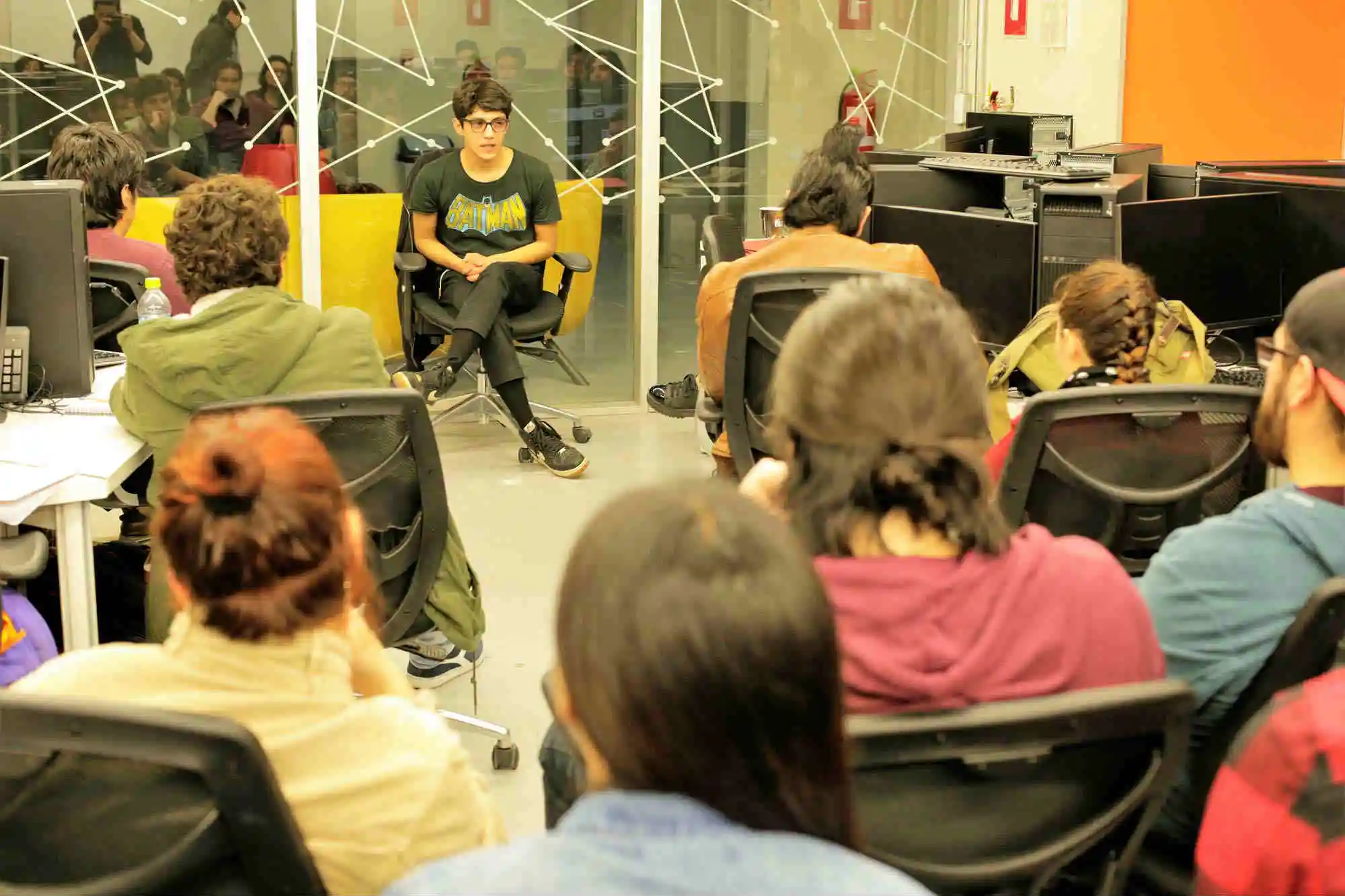 Protagonista de la serie “Zamudio” visitó el Campus Creativo