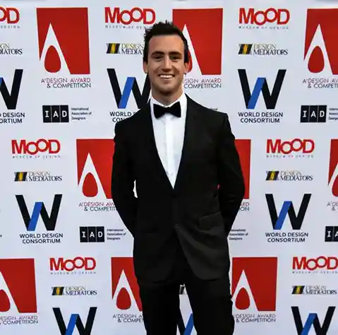 Diseñador Ian Wallace fue reconocido por los Premios Latampack
