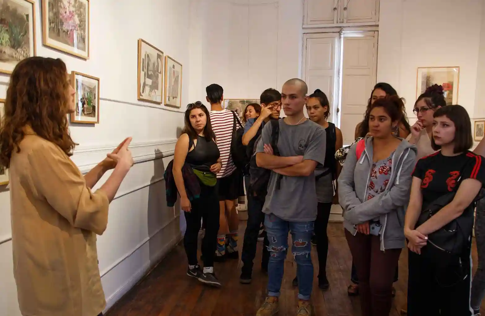 Visita guiada exposición Neti-Neti de Virginia Echeverría