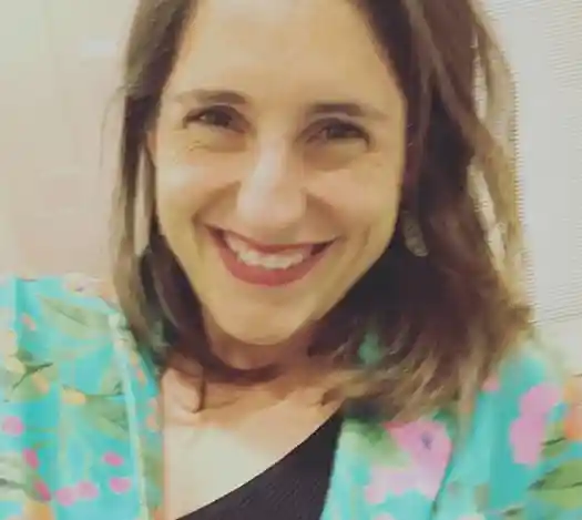 Diseñadora fue reconocida por su portada de la novela “Jeidi”