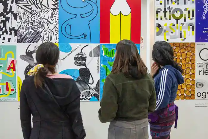 Visita la muestra “Mujeres” presentada en Ecuador Poster Bienal