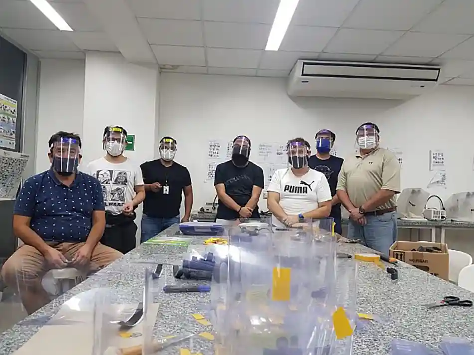 Chile necesita mascarillas: en la Sede Viña del Mar comenzaron a fabricarlas