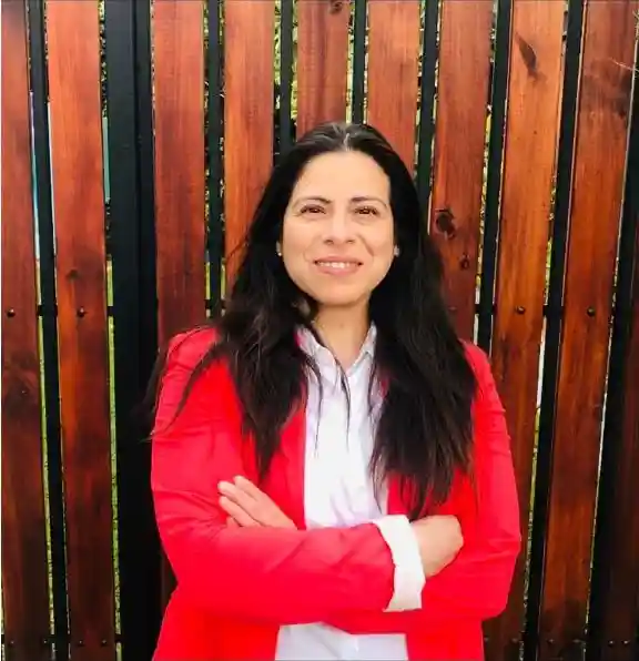 Estela Cabezas-alumni-periodismo-unab-3