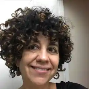 Paulina Varas: “Dar y tener una voz femenina en la historia y teoría del arte chileno”
